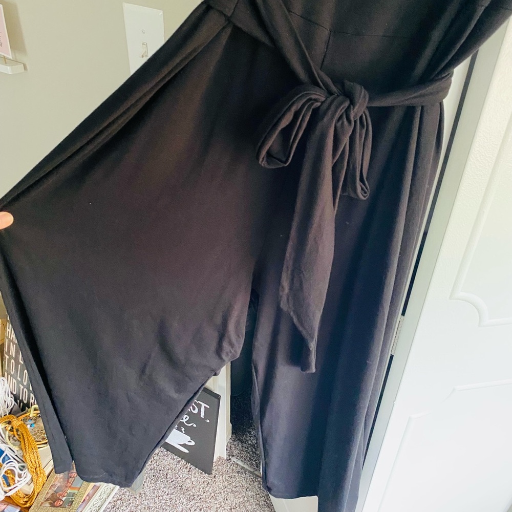 Like New Old Navy Black Short Sleeve Jumpsuit